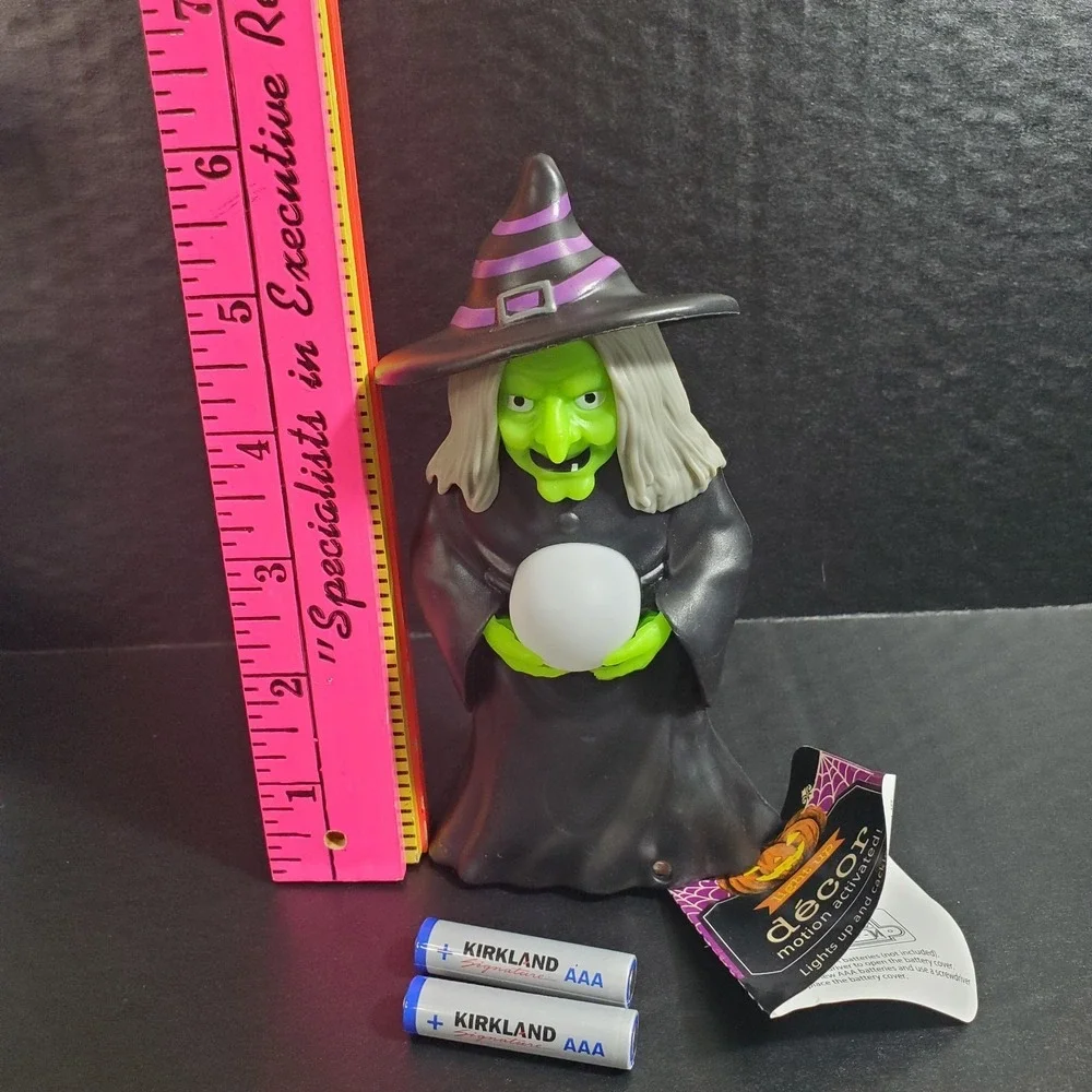 Halloween Witch Cackling Light Up Flash Motion Sensor Plastic Blow Mold 6
